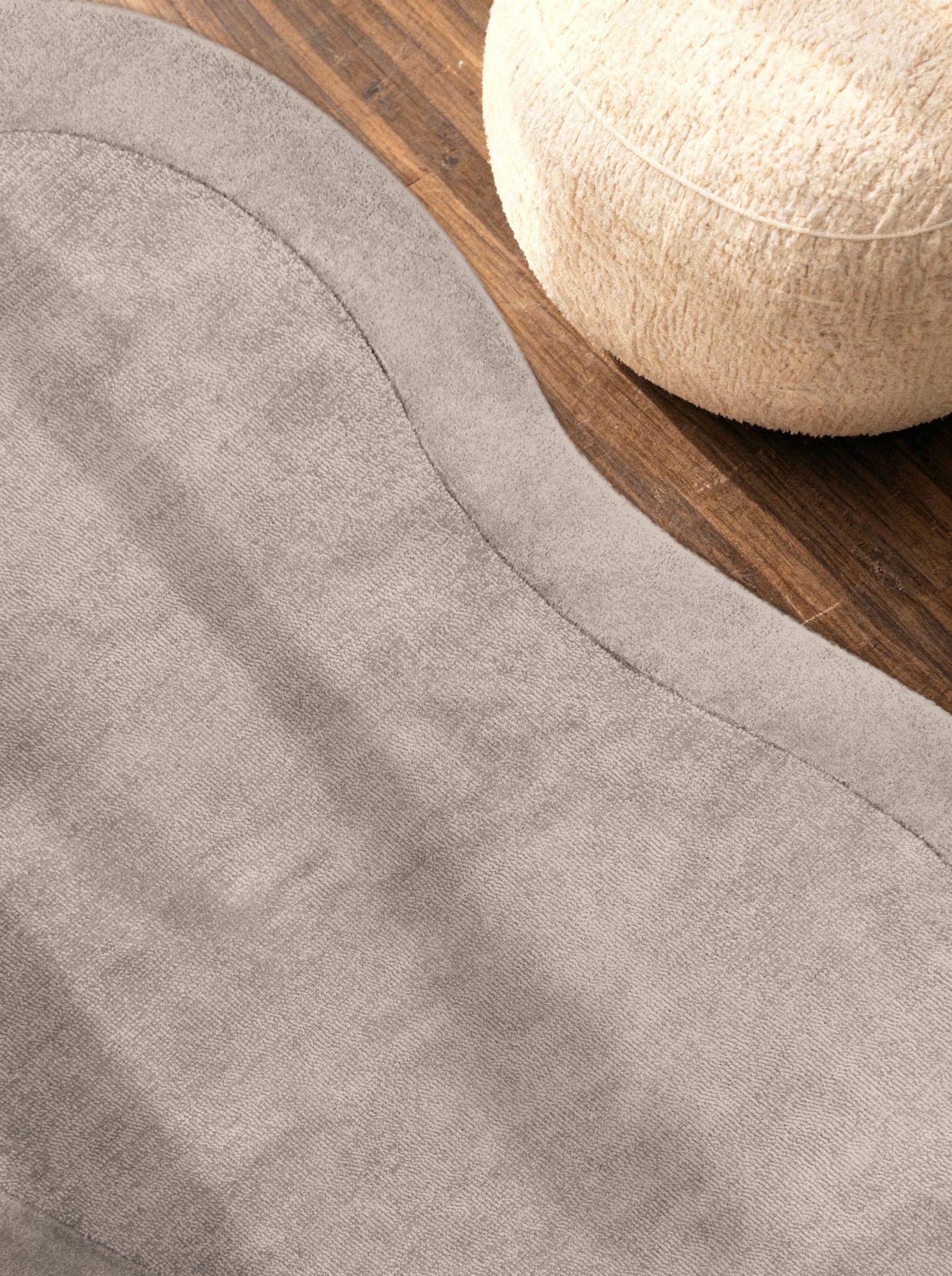 VILLEROY & BOCH 1812 ULDTÆPPE - ORGANISK FORM KARI, NATURLIG-GRÅ