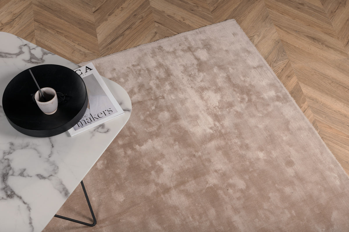 INDRA MODERNE VISKOSE TÆPPE, BEIGE