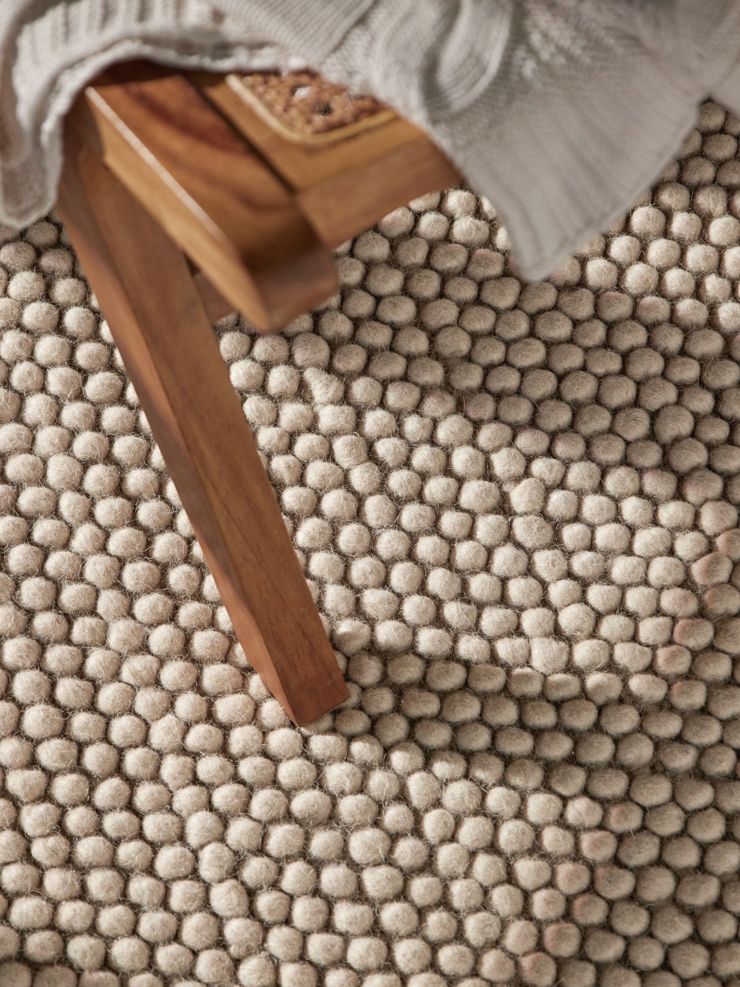 TED BAKER RICHMOND ULDTÆPPE DIANA, LYS BEIGE