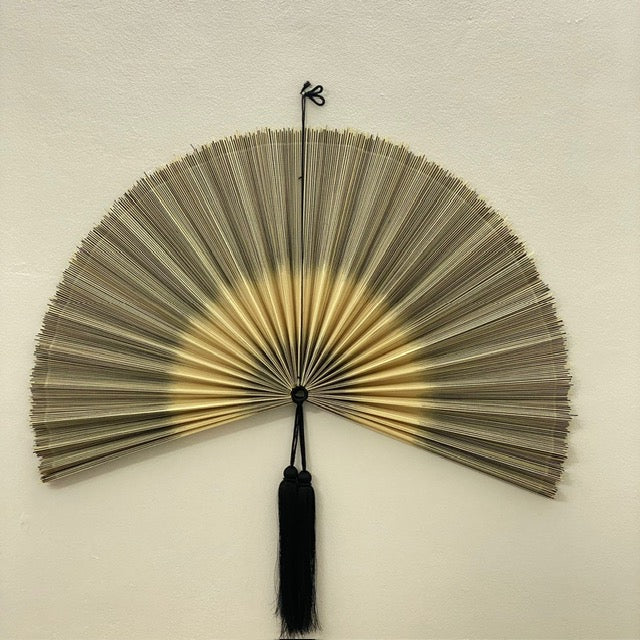 SENSU, HÅNDLAVET BAMBUS VÆGVIFTE - SORT NATUR-MIX