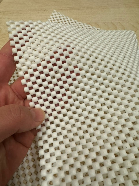 TÆPPEUNDERLAG SKRIDSIKKERT - MK DELUXE