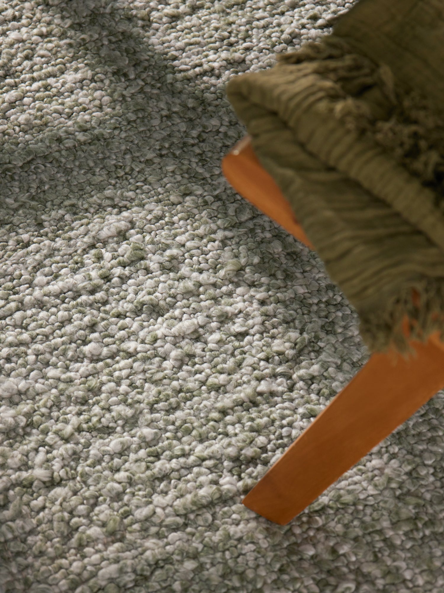 TED BAKER NOTTING HILL SOFT BOUCLE KORTLUVET TÆPPE, PORTOBELLO GRØN