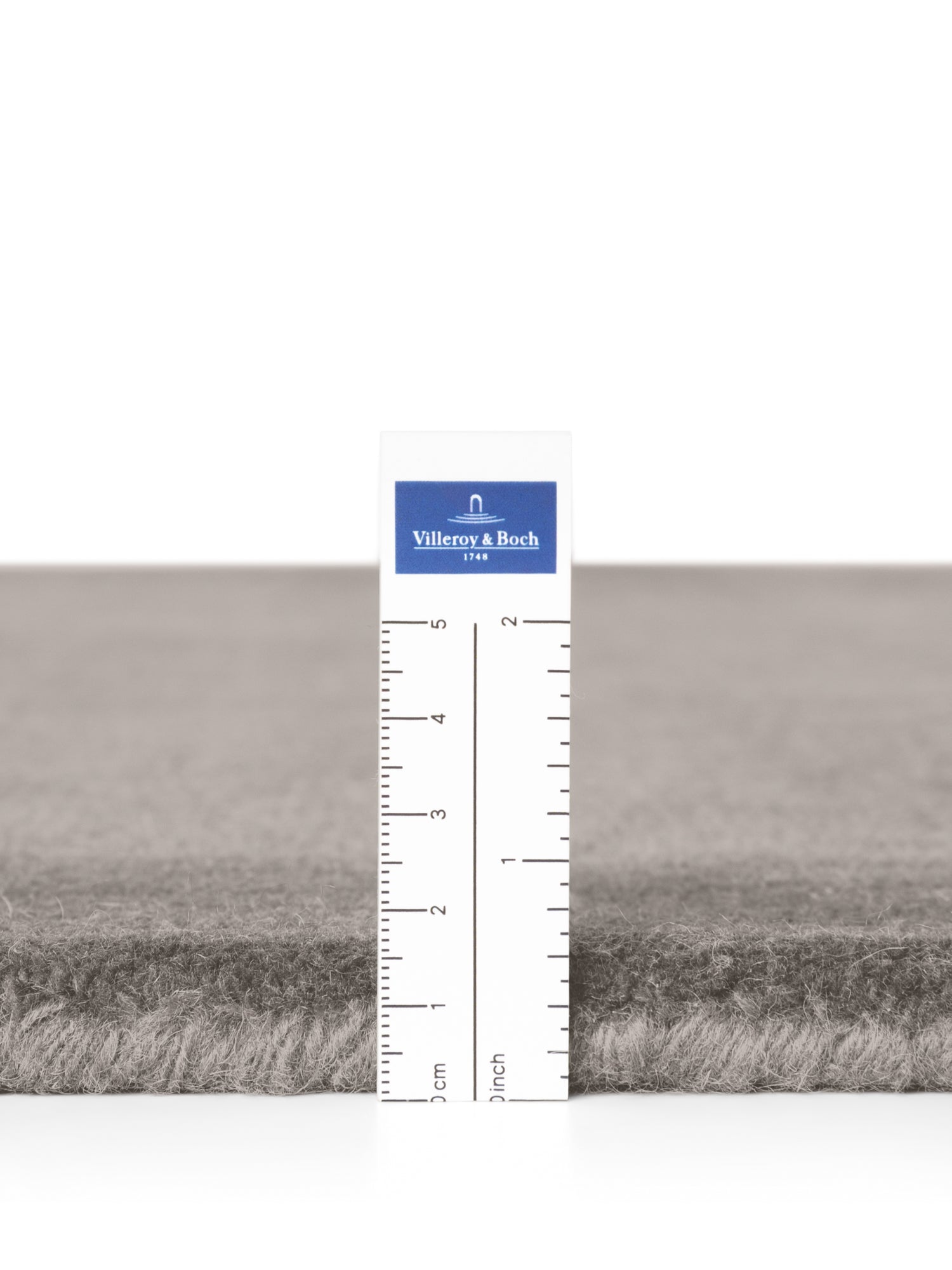 VILLEROY & BOCH 1812 ULDTÆPPE - ORGANISK FORM KARI, NATURLIG-GRÅ