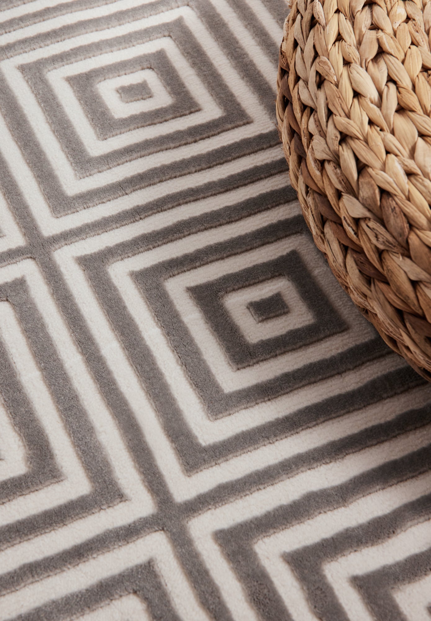 PEARLES MODERNE TÆPPE, CREME-GRÅ 106190