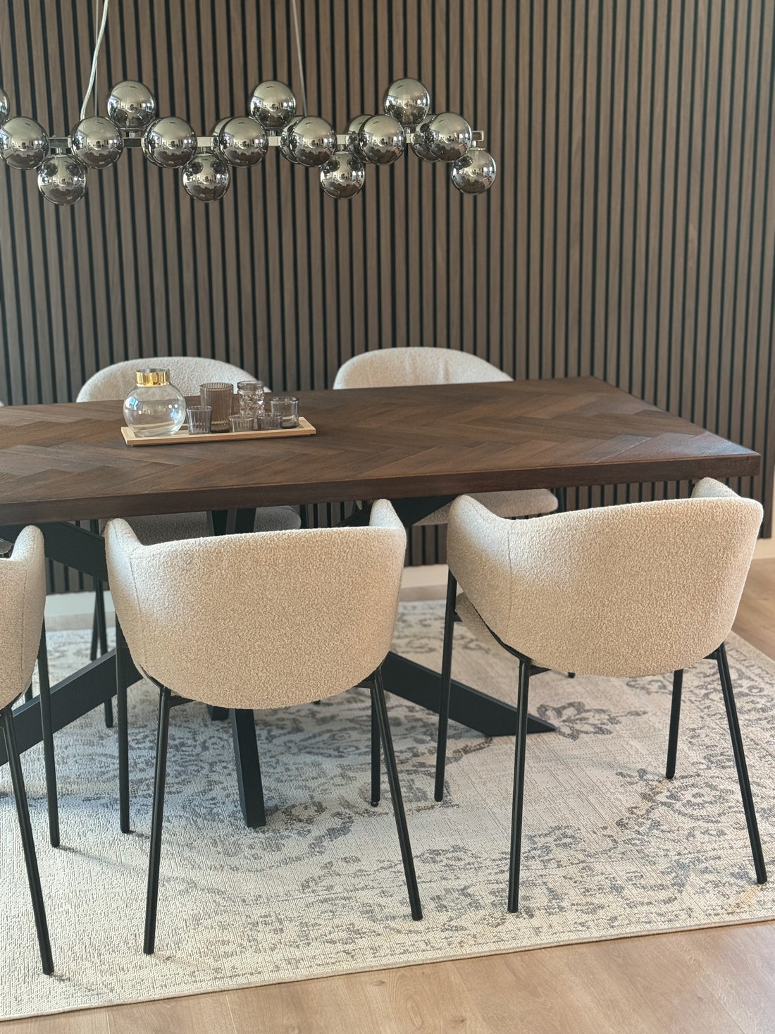 Tæpper til spisestuen