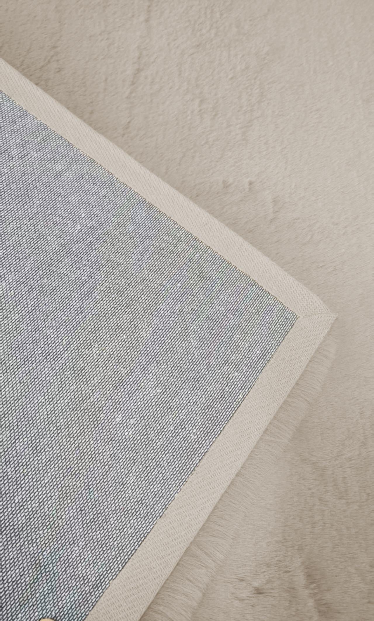 SOFT TOUCH BASIC PELSTÆPPE, 700 LYS BEIGE