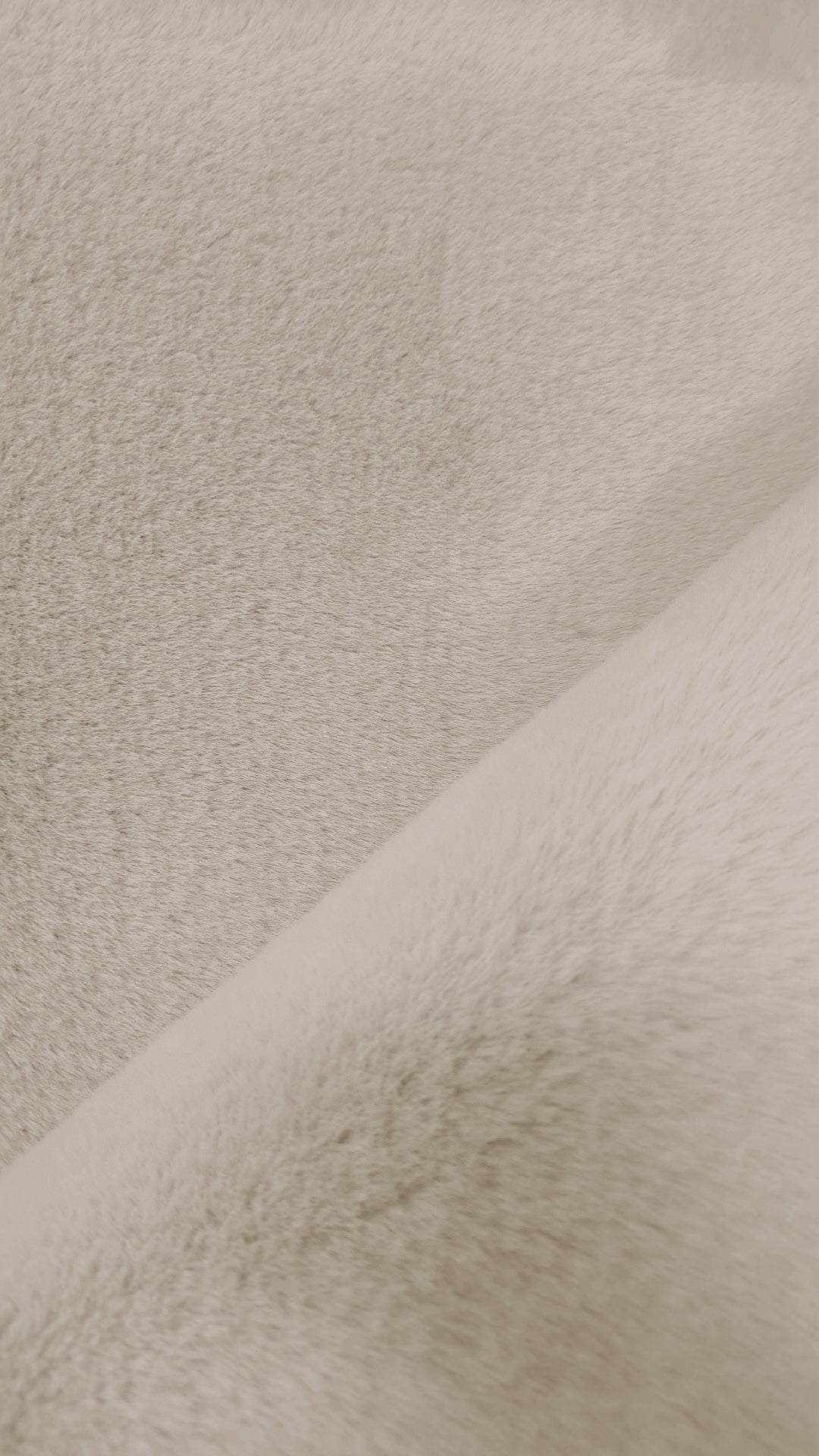 SOFT TOUCH BASIC PELSTÆPPE, 700 LYS BEIGE