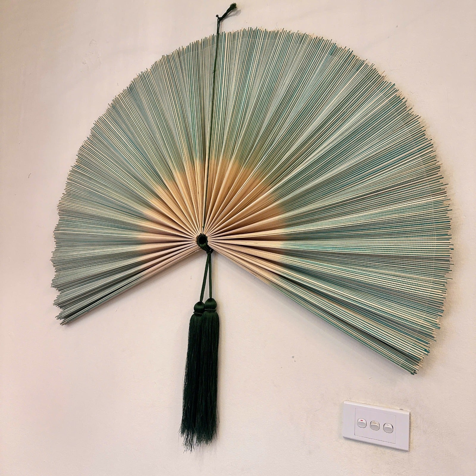 SENSU, HÅNDLAVET BAMBUS VÆGVIFTE - NATUR GRØN