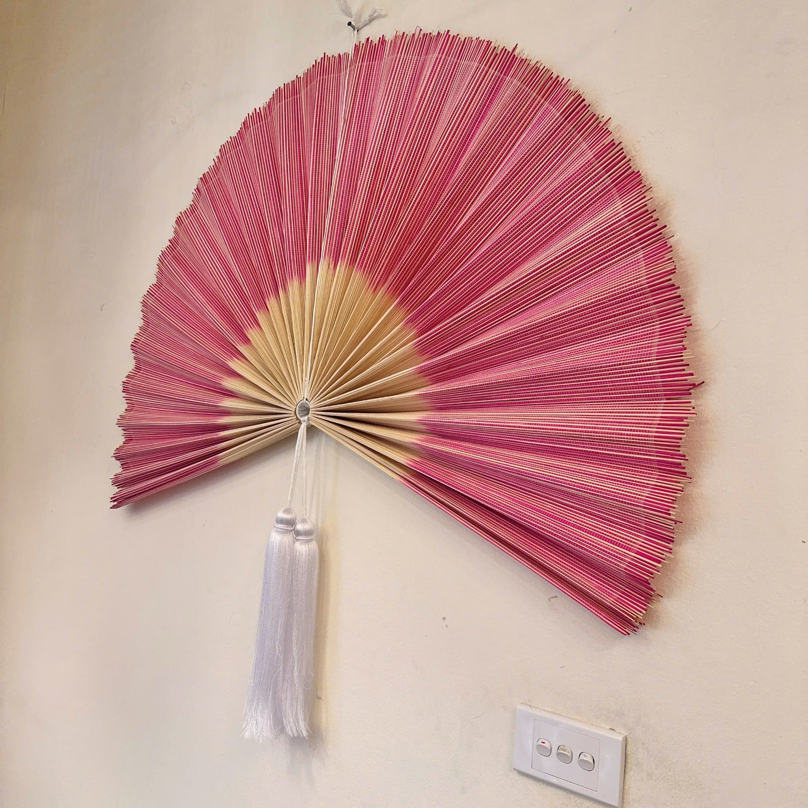 SENSU, HÅNDLAVET BAMBUS VÆGVIFTE - NATUR ROSA