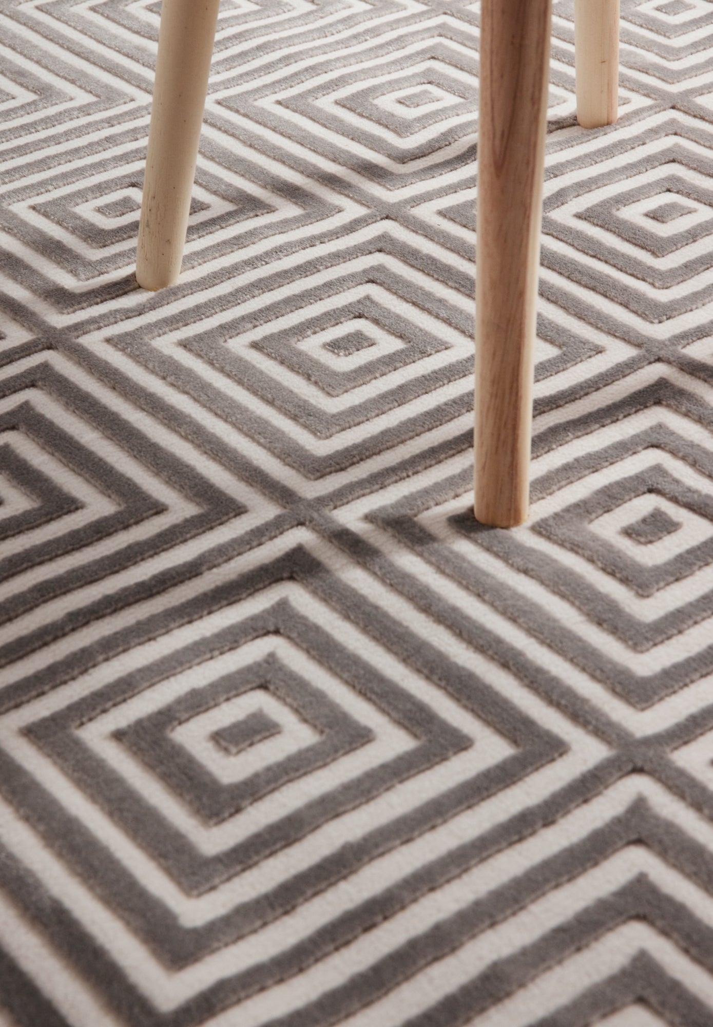 PEARLES MODERNE TÆPPE, CREME-GRÅ 106190