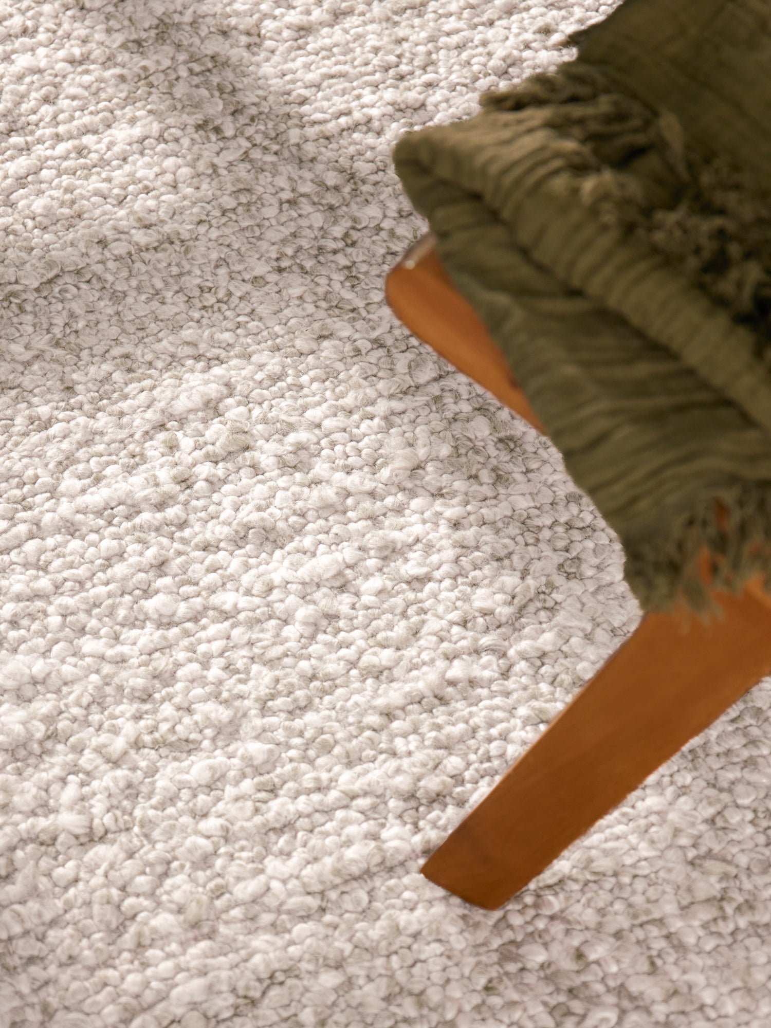 TED BAKER NOTTING HILL SOFT BOUCLE KORTLUVET TÆPPE, PORTOBELLO CREME