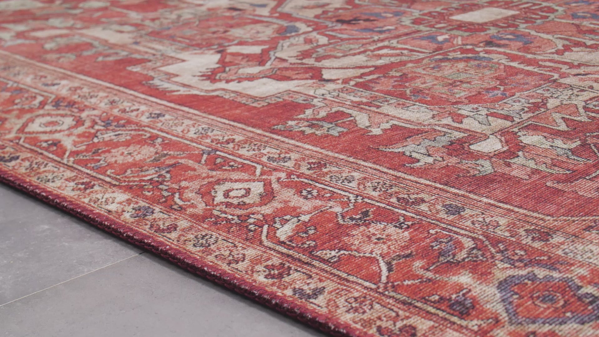 Indlæs video: HANSE HOME ASMAR TÆPPE, ORIENT-RØD 104018