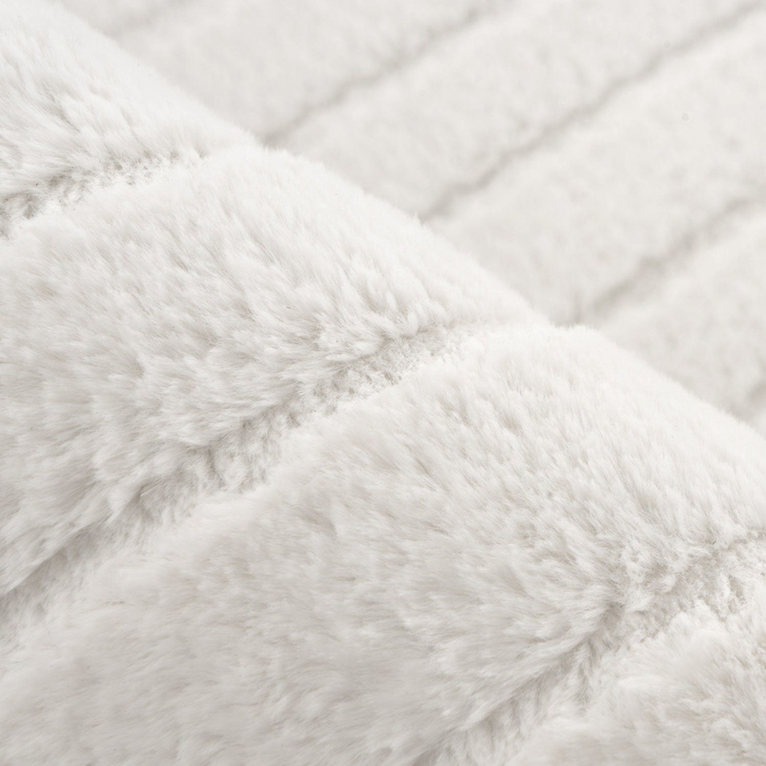 WAVY SOFT MODERNE PELSTÆPPE, 501 IVORY-HVID