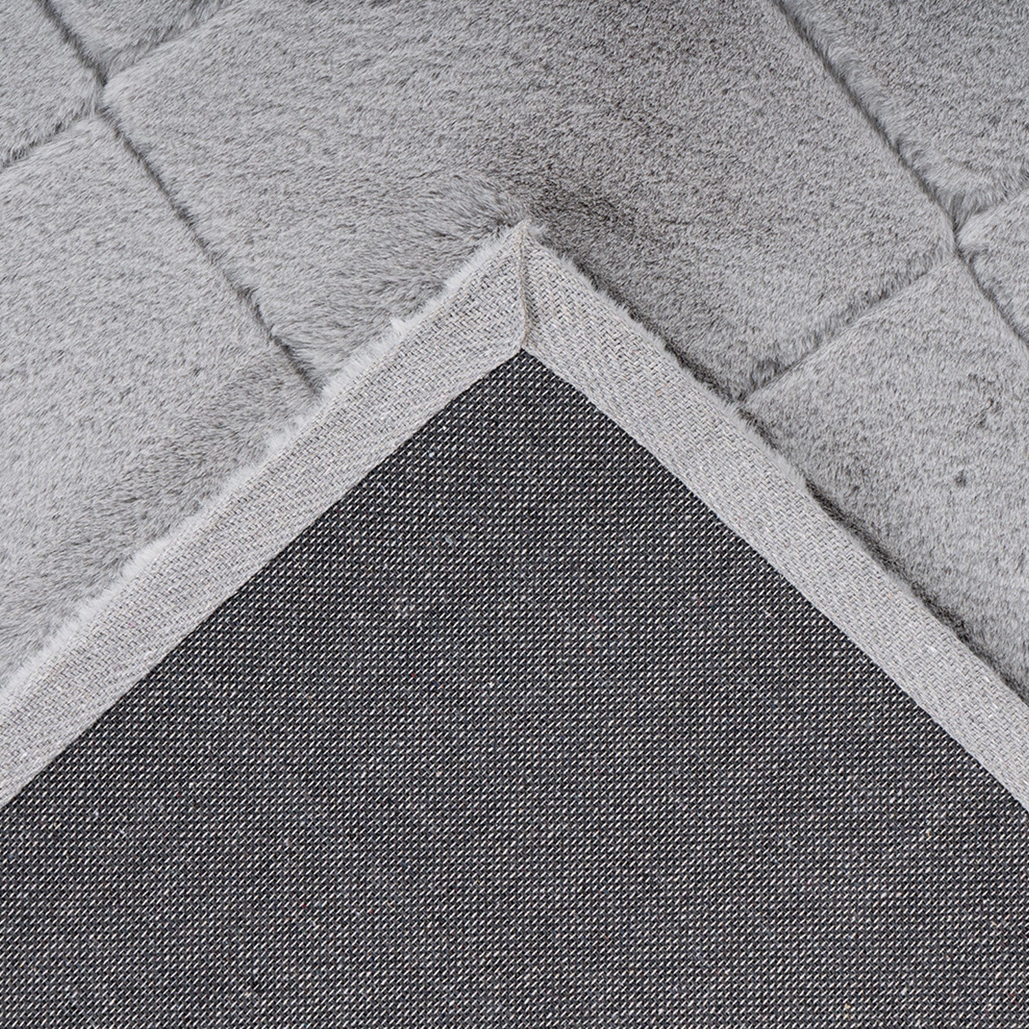 SOFT TOUCH KVADRAT, 600 SØLV-GRÅ
